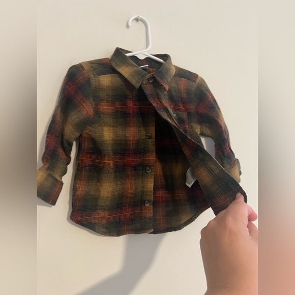 Old Navy - Cozy Long-Sleeve Plaid Pocket
Shirt for Toddler Boys -  18-24 months - Picture 4 of 7